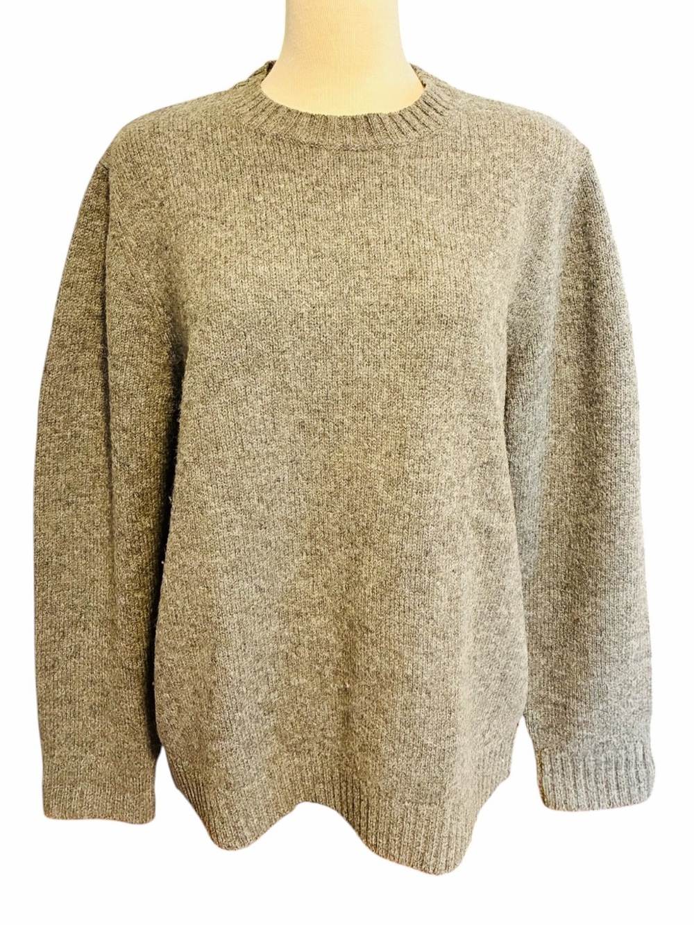 L.L. Bean 100% Shetland Wool Gray Crewneck Sweater Classic Men's Size Large